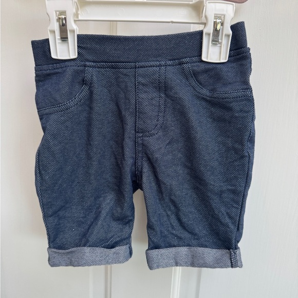 NWOT Garanimals 3T Girls Blue Jean like Bermuda Shorts with Elastic Waistband - Picture 1 of 3